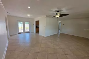 6033 38th Ave N, Saint Petersburg, FL 33710 - Photo 5