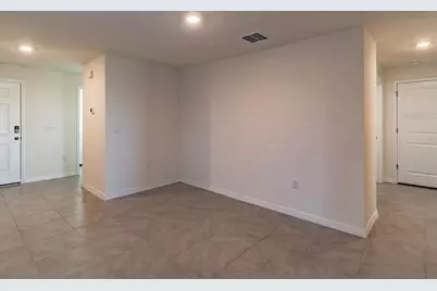 649 Sunlit Coral Street, Ruskin, FL 33570 - Photo 9