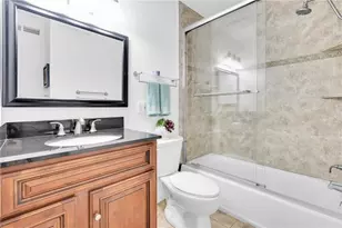10365 Paradise Blvd, Treasure Island, FL 33706 - Photo 13