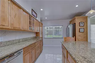 11912 Riverhills Dr, Tampa, FL 33617 - Photo 17