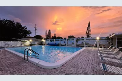 4330 Tahitian Gardens Circle #E, Holiday, FL 34691 - Photo 5