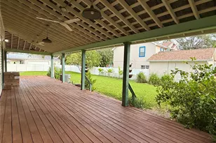 7002 Shamrock Road S, Tampa, FL 33616 - Photo 7