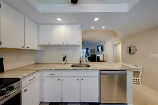 946 Virginia St, Dunedin, FL 34698 - Photo 9