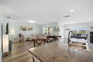 1103 Coastal Hammock Ave, Ruskin, FL 33570 - Photo 11