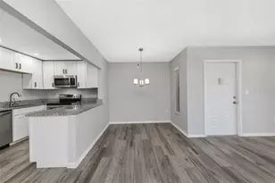 1281 Pine Ridge Cir E, Tarpon Springs, FL 34688 - Photo 5