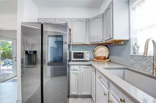 425 46th Ave S, Saint Petersburg, FL 33705 - Photo 21