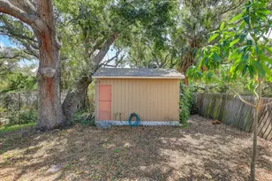 222 Glenwood Ave, Osprey, FL 34229 - Photo 29