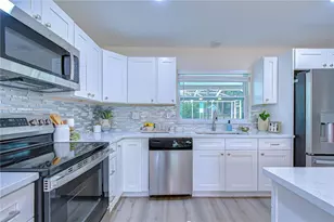 2167 Lakeview Rd, Clearwater, FL 33764 - Photo 5
