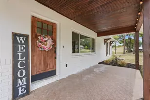 39825 Sunburst Dr, Dade City, FL 33525 - Photo 5