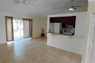 9010 Dacena Villa Pl, Tampa, FL 33635 - Photo 3