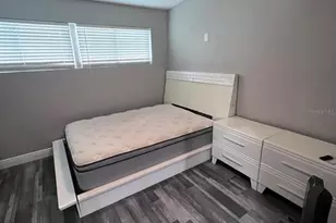 8704 N Renfrew Pl, Tampa, FL 33604 - Photo 33