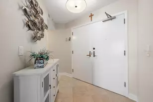 1660 Gulf Blvd, Clearwater Beach, FL 33767 - Photo 17