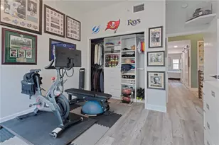 100 4th Ave S, Saint Petersburg, FL 33701 - Photo 23