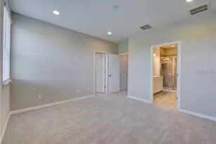 1074 Amber Leaf Trl, Wesley Chapel, FL 33544 - Photo 13