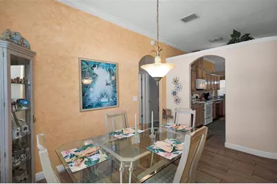 8202 Wild Oaks Circle, Largo, FL 33773 - Photo 13