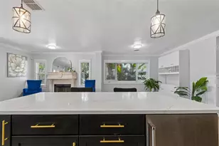 2790 Pinellas Point Dr S, Saint Petersburg, FL 33712 - Photo 23