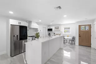 1715 Delaware Ave NE, Saint Petersburg, FL 33703 - Photo 5