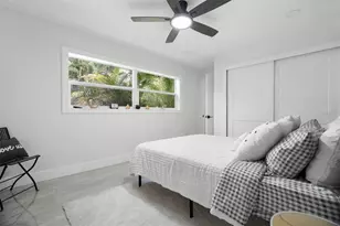 1715 Delaware Ave NE, Saint Petersburg, FL 33703 - Photo 15