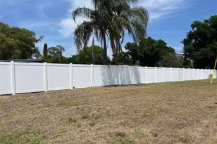 96 Royal Palm Cir, Largo, FL 33778 - Photo 5