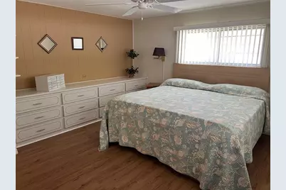 96 Royal Palm Circle, Largo, FL 33778 - Photo 25