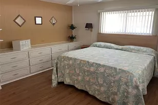96 Royal Palm Cir, Largo, FL 33778 - Photo 25