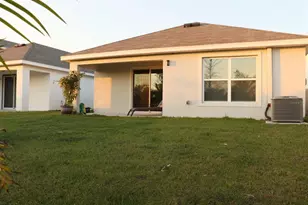 1668 Hazy Sea Dr, Plant City, FL 33565 - Photo 15