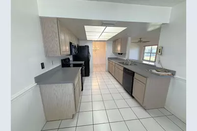 3455 Mainlands Boulevard S, Pinellas Park, FL 33782 - Photo 7