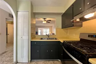 2946 Feather Dr, Clearwater, FL 33759 - Photo 3
