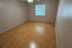 5108 Lesher Ct, Tampa, FL 33624 - Photo 7