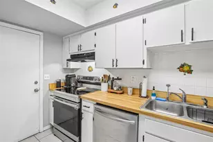 1836 Bough Ave, Clearwater, FL 33760 - Photo 9