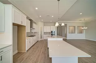 9806 Leaf Grn Ln, Dade City, FL 33525 - Photo 13