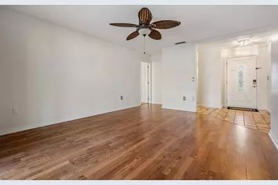6323 Oak Square E, Lakeland, FL 33813 - Photo 7