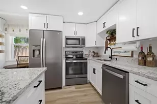 4120 Burlington Ave N, Saint Petersburg, FL 33713 - Photo 23