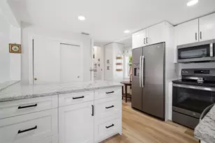 4120 Burlington Ave N, Saint Petersburg, FL 33713 - Photo 9