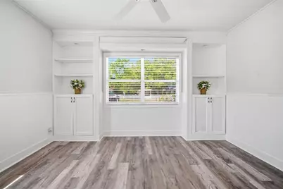 4120 Burlington Avenue N, Saint Petersburg, FL 33713 - Photo 7
