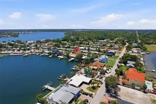 2300 S Shore Dr SE, Saint Petersburg, FL 33705 - Photo 43