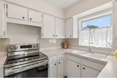 6432 Spring Hill Drive, Spring Hill, FL 34606 - Photo 9