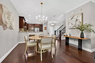252 Valencia Cir, Saint Petersburg, FL 33716 - Photo 11
