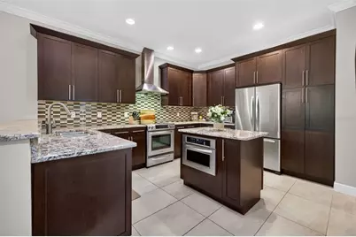 252 Valencia Circle, Saint Petersburg, FL 33716 - Photo 13