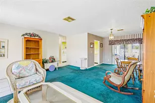 647 Fort Duquesna Dr, Sun City Center, FL 33573 - Photo 7