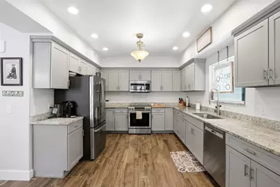 140 13th Avenue NE, Saint Petersburg, FL 33701 - Photo 13