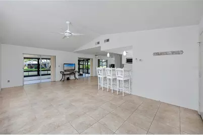 3139 38th Street S #A, Saint Petersburg, FL 33711 - Photo 3