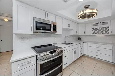 3139 38th Street S #A, Saint Petersburg, FL 33711 - Photo 9