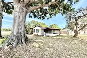 10862 Village Green Ave, Seminole, FL 33772 - Photo 25