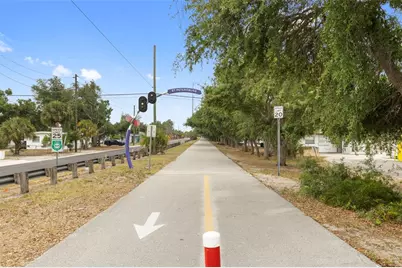 7042 Dartmouth Avenue N, Saint Petersburg, FL 33710 - Photo 45