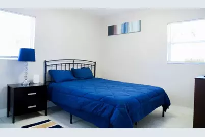 10420 N 22nd Street, Tampa, FL 33612 - Photo 15