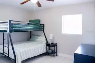 10420 N 22nd St, Tampa, FL 33612 - Photo 21