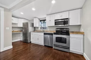 2419 Dartmouth Ave N, Saint Petersburg, FL 33713 - Photo 9