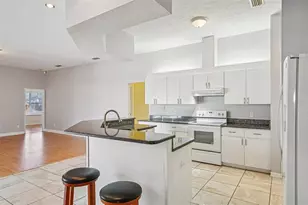 918 Academy Dr, Brandon, FL 33511 - Photo 25