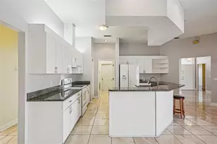 918 Academy Dr, Brandon, FL 33511 - Photo 29